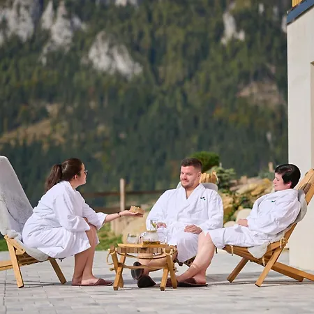 Dom wakacyjny Osojnik - Alpine Escape With Wellness