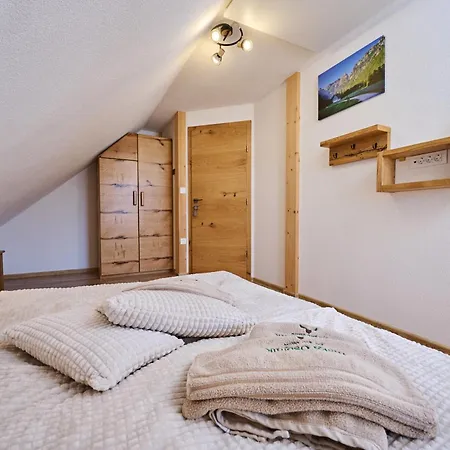 Dom wakacyjny Osojnik - Alpine Escape With Wellness