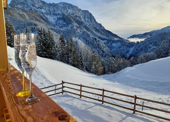 Vakantiehuis Osojnik - Alpine Escape With Wellness Solčava